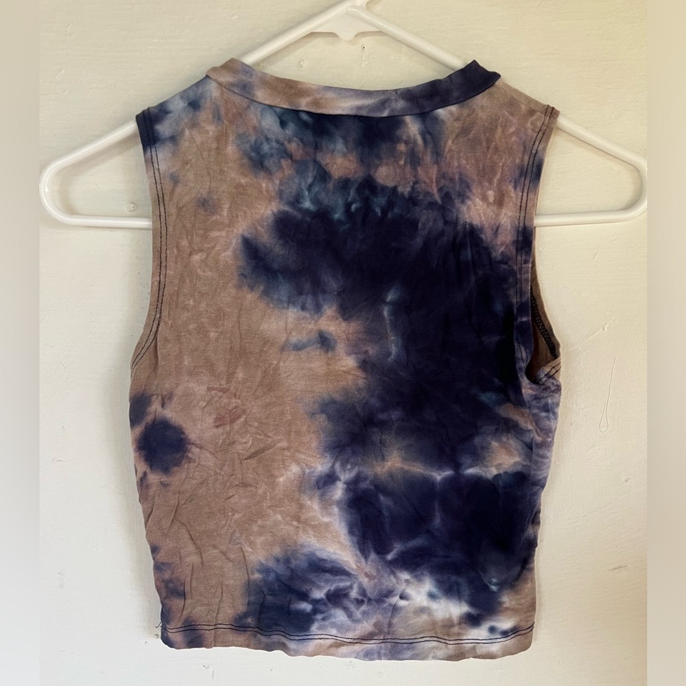 I Love S & S, INC β’ Gray and Blue Tie Dye Muscle Tee Cropped Tank Top S - Picture 2 of 3